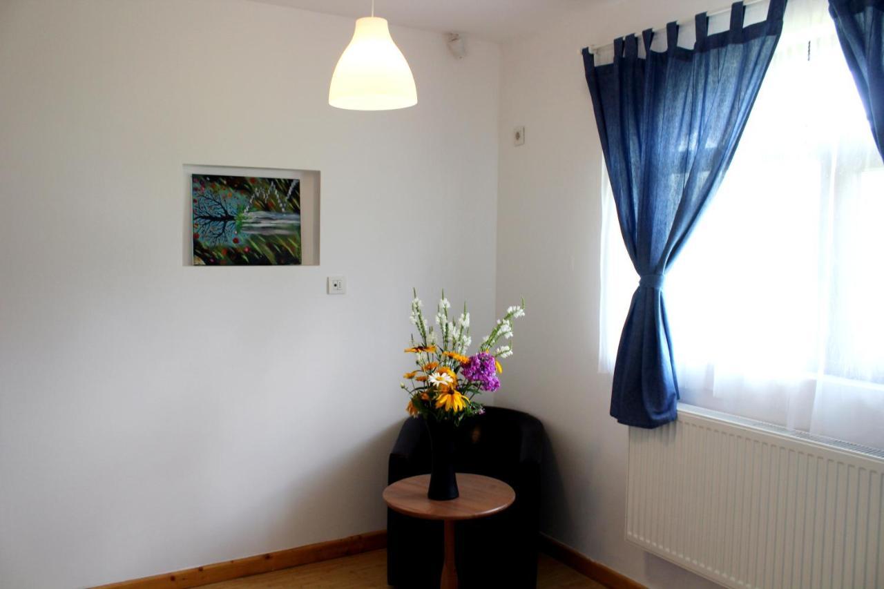 Anuta Hotell Breaza  Exteriör bild