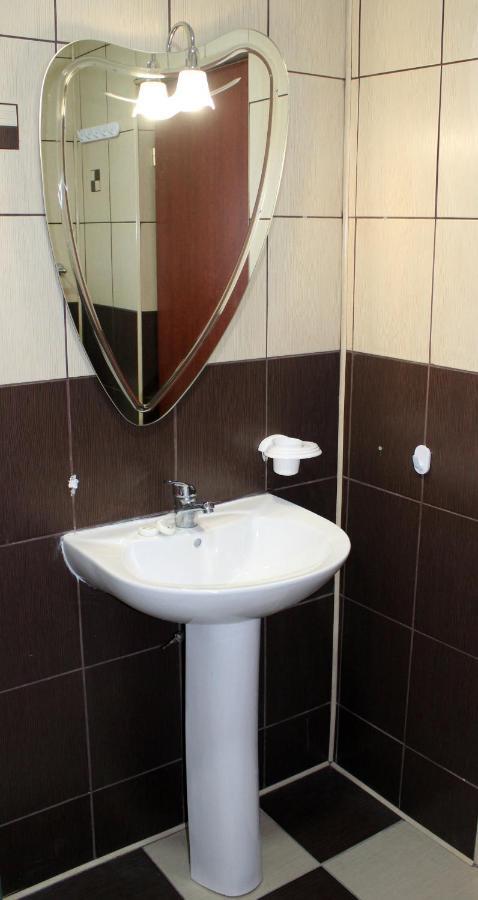Anuta Hotell Breaza  Exteriör bild