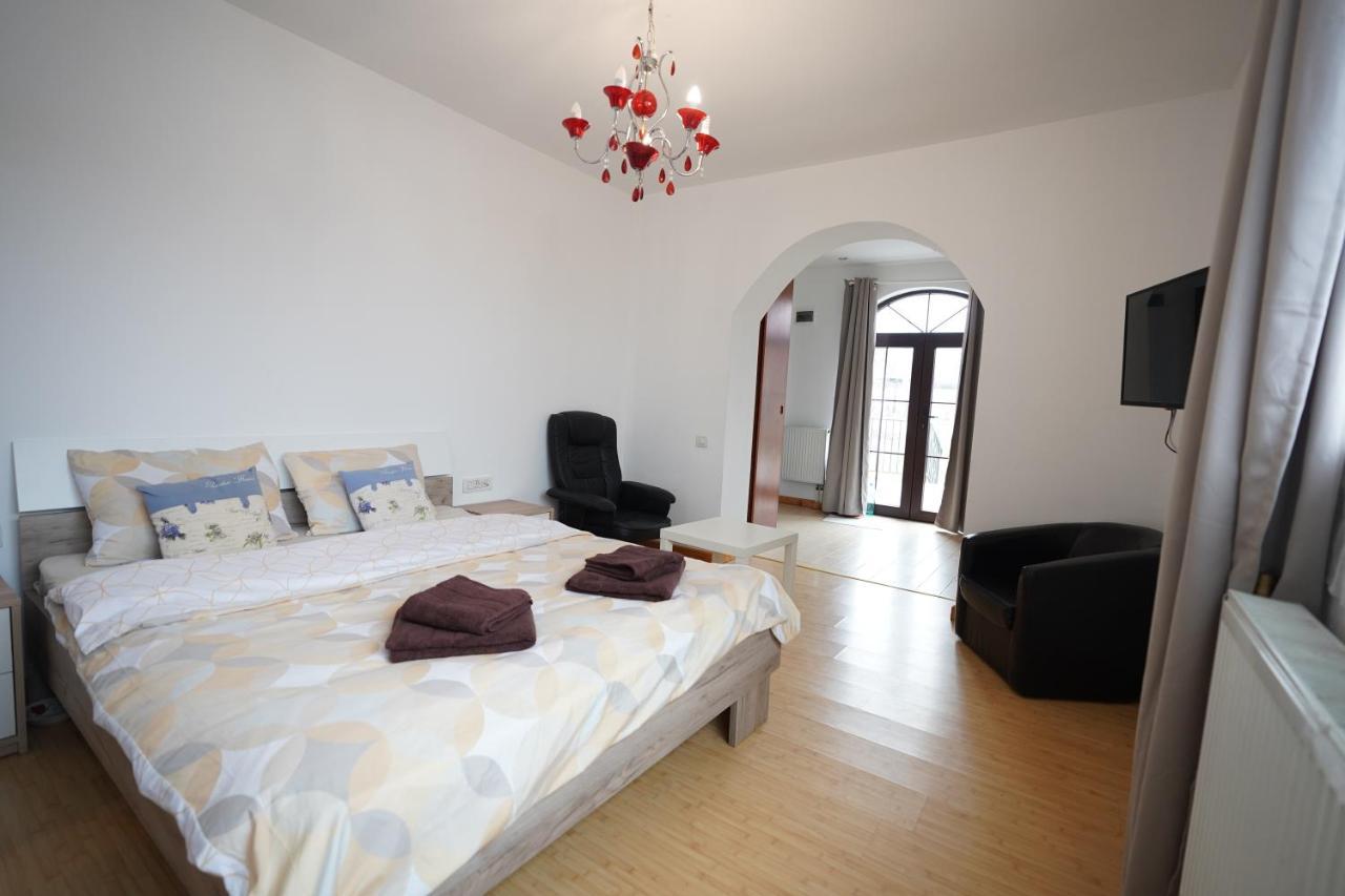 Anuta Hotell Breaza  Exteriör bild